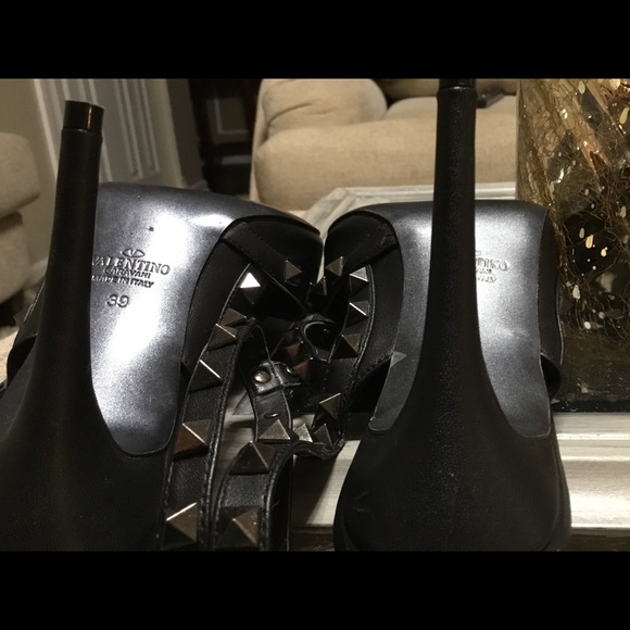 Valentino studded sandals - Picture 5 of 8